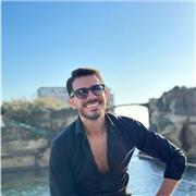 Dottore in giurisprudenza da 3 anni, laureato con votazione 110/110 e aspirante docente in formazione